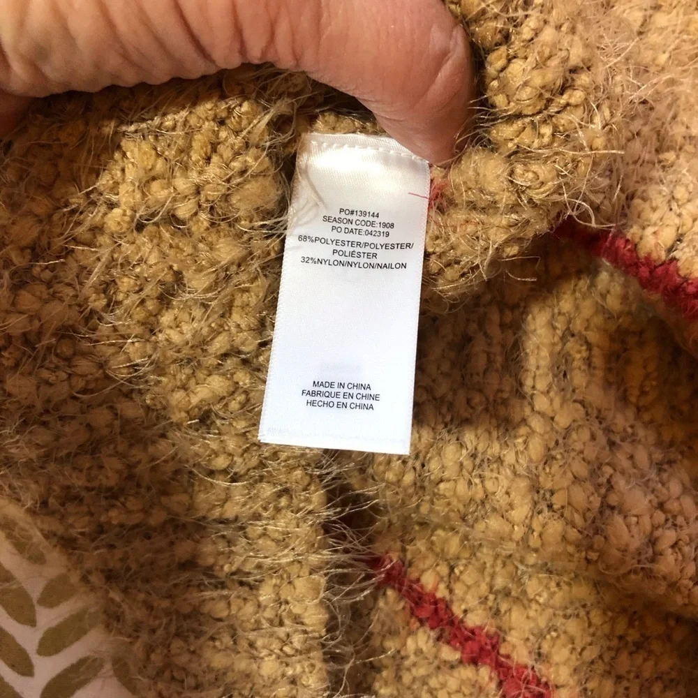 🔥Splendid super soft tan chunky sweater. Medium NWT